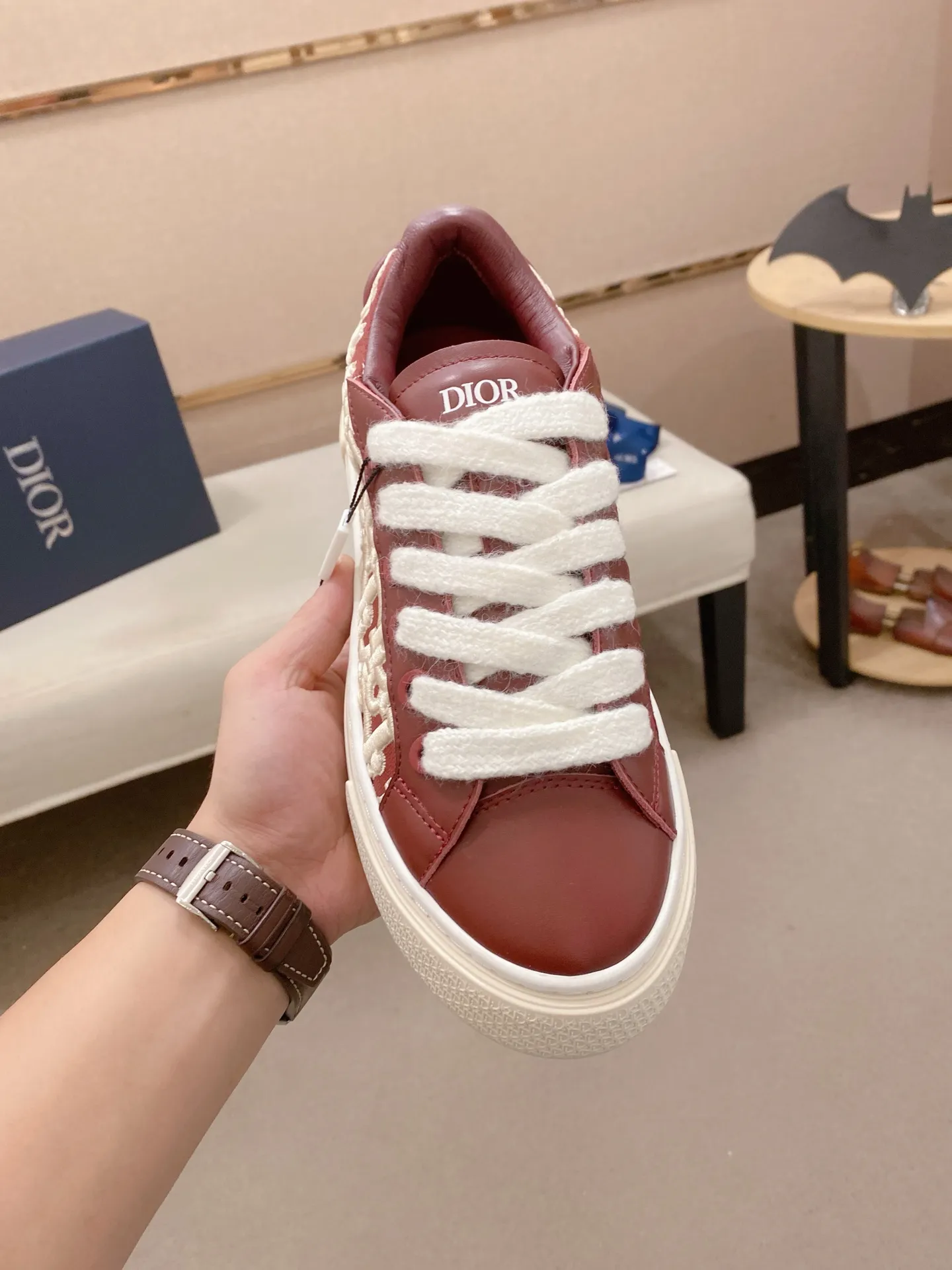 Factory price: 300 Men's shoes 💰[Dior·Dior] Top 🔍Couple style 💏🔍New casual sports style couple shoes, new four-season design, perfect workmanship, lace-up lazy style to create cabinet quality, upper: imported first-layer cowhide, sheepskin lining is soft and comfortable, ultra-light TPU wear-resistant outsole, simple, versatile fashion men's shoes, excellent color code number 35--44